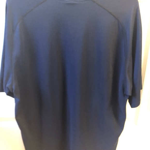 Nike Dri Fit Tee Shirt Like New - Picture 2 of 3